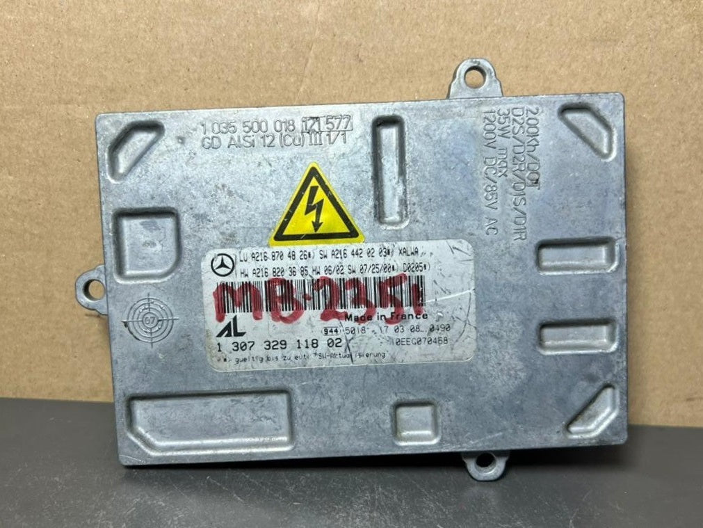 Mercedes Benz W221 Xenon Light Headlight Control Module Unit A216 8704826 OEM