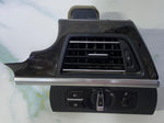 Bild in die Galerieansicht laden, OEM BMW F13 F12 F06 Dashboard Heater Blower A/C Air Vent Right 9192744 9197487
