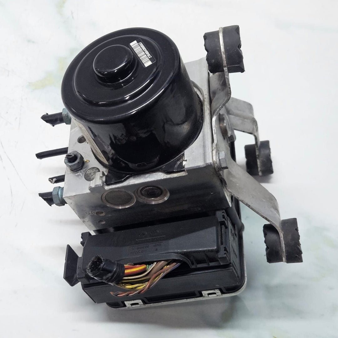 2016 BMW X3 Abs Pump Control Unit Module 6852887