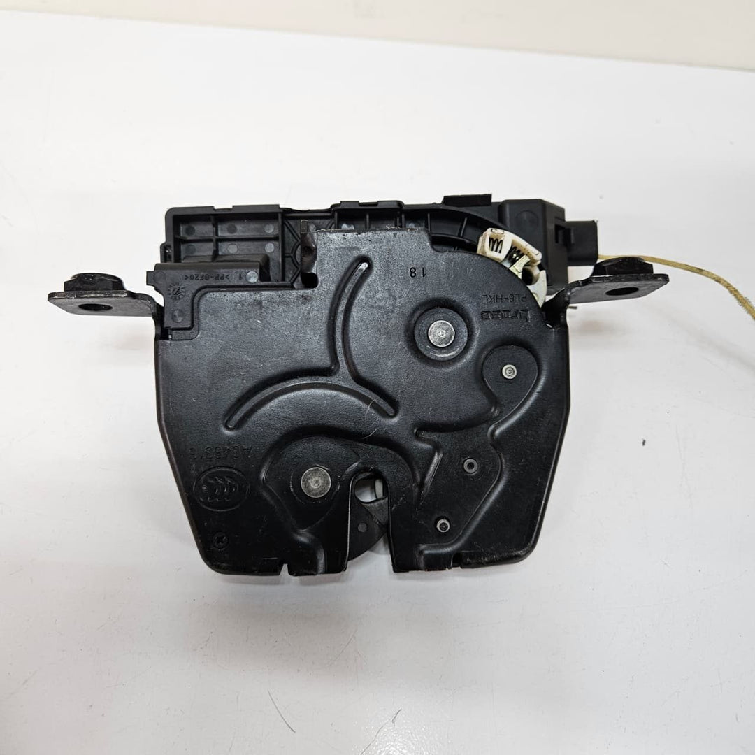 2010-2015 BMW F01 F02 F04 740i Trunk Lid Latch Lock Actuator 7269543