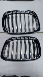 Bild in die Galerieansicht laden, BMW X3 G01 X4 G02 FRONT GRILL NEW GENUINE LHS RHS 7464930-7464929 X-line 2018