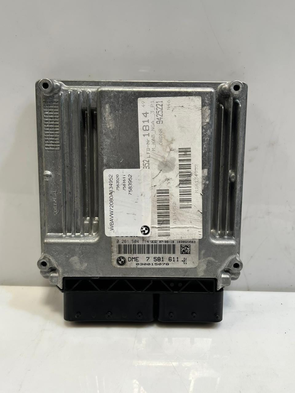 BMW E90 E60 320i N67N Engine Control Unit ECU ONLY DME 7581611 OEM