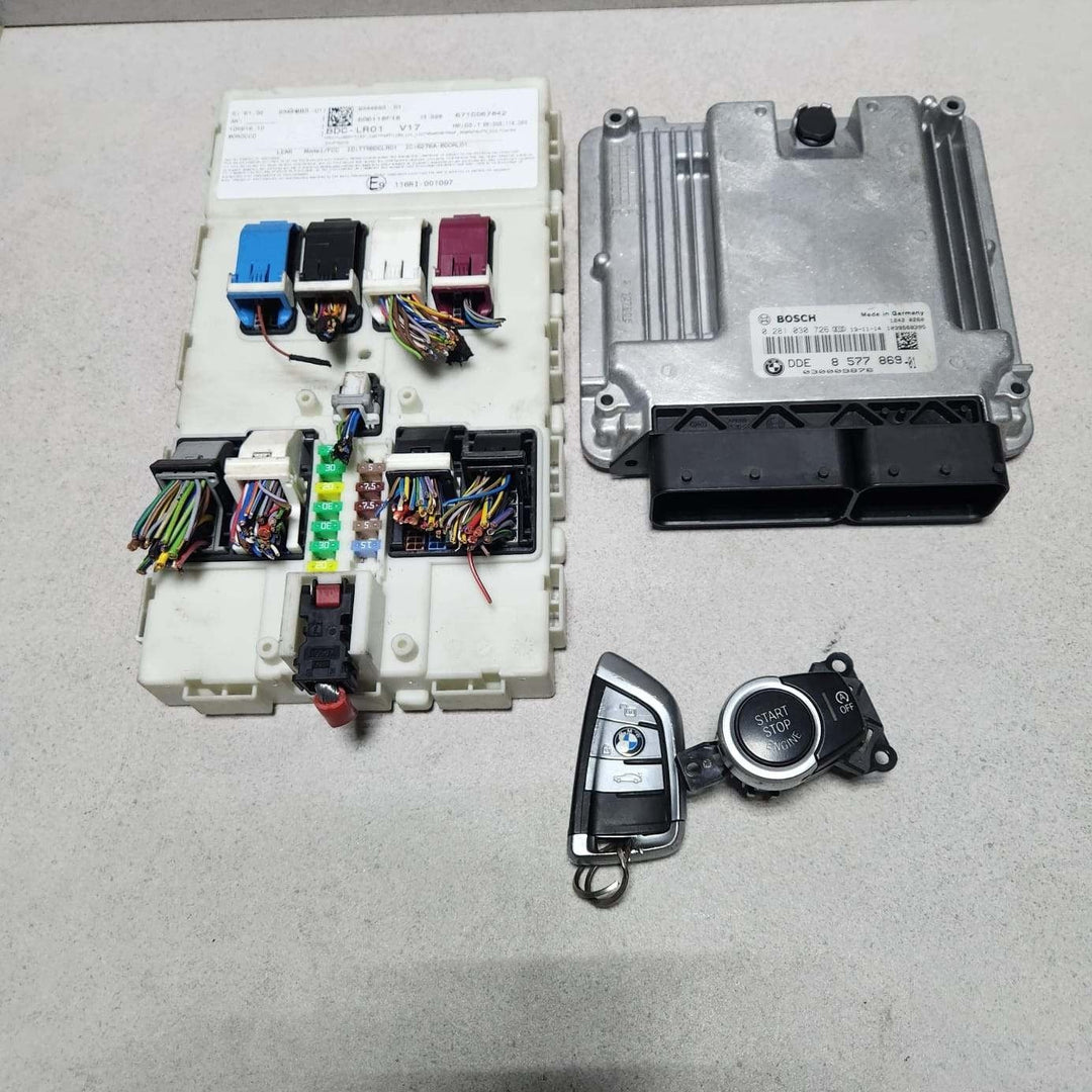 2013-2018 BMW X5 F15 3.0 DIESEL Engine Control Unit DDE 8577869 ECU SET