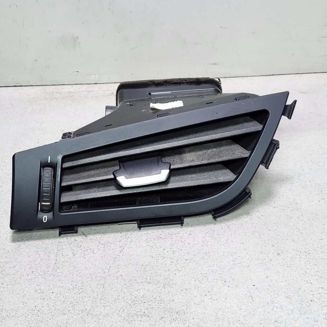 2009-2016 BMW Z4 E89 Dashboard Side Air Vent Grill 9173537 OEM