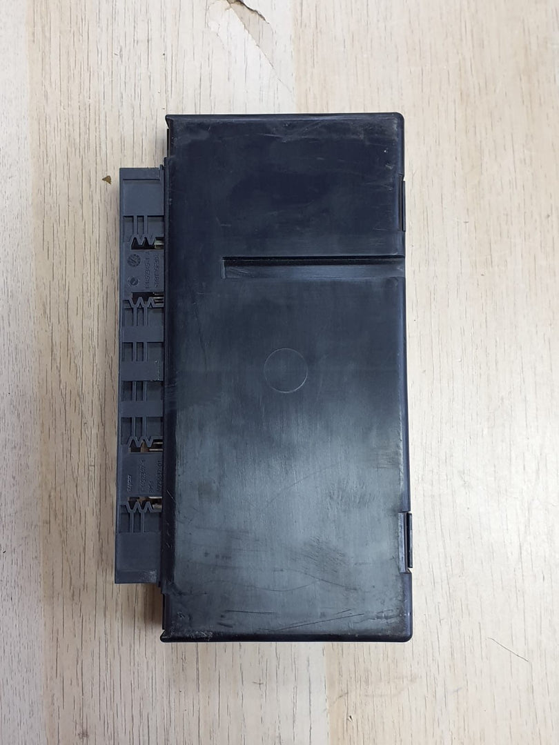 BMW 5 6'es E60 E61 E63 E64 GATEWAY BODY CONTROL MODULE KGM High 22 D-Can 9157155
