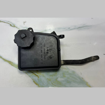 12-14 Mercedes C180 Power Steering Reservoir A0004602983 W204 C200 C250, W212