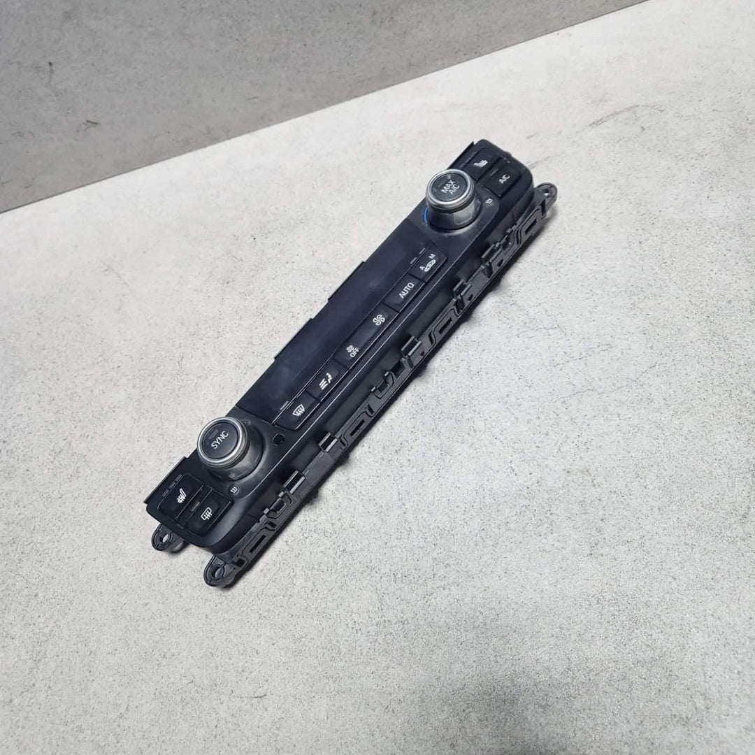 2014-2020 BMW i8 Climate Control Unit 9361799