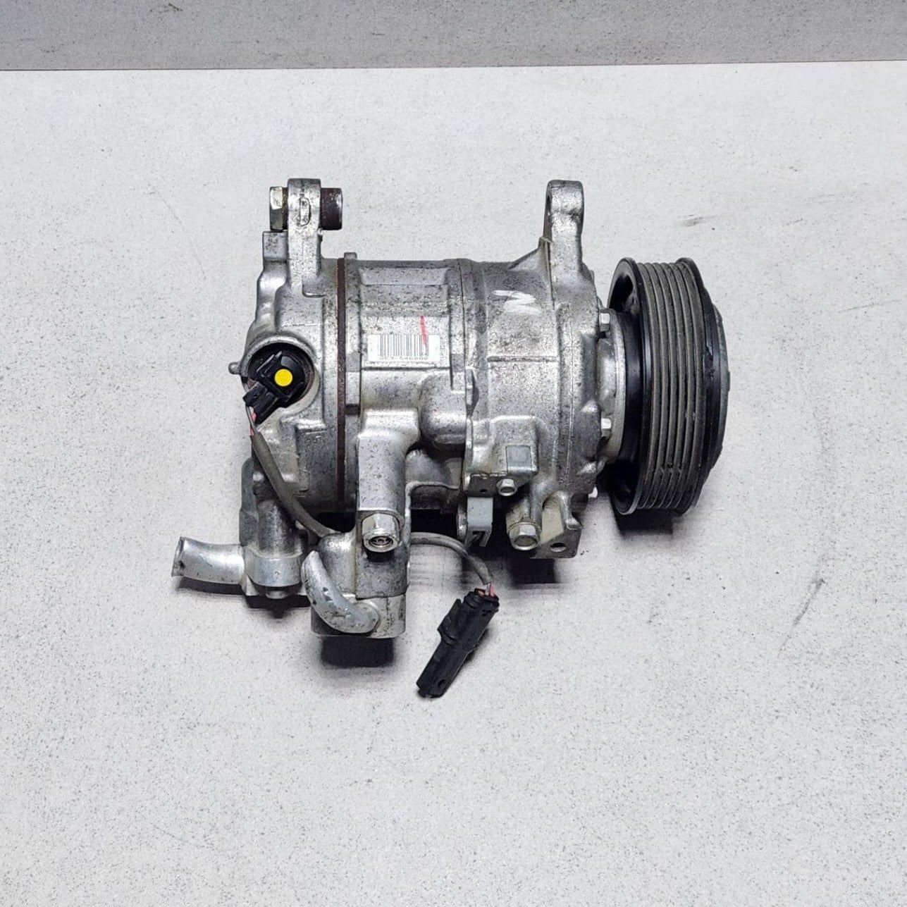 BMW Air Conditioning Compressor 9330831 3 Series F30 F30 F34 GT and 1 Series    