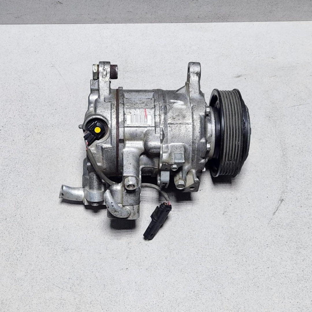 BMW Air Conditioning Compressor 9330831 3 Series F30 F30 F34 GT and 1 Series    