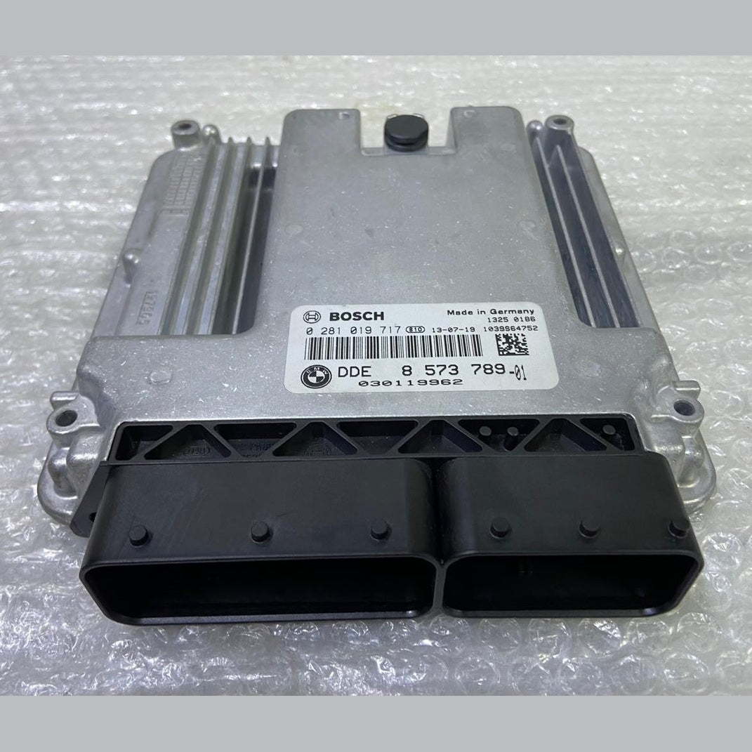 OEM BMW F10 F07 F15 N57 ENGINE CONTROL UNIT ECU ONLY DDE 8573789 BOSCH