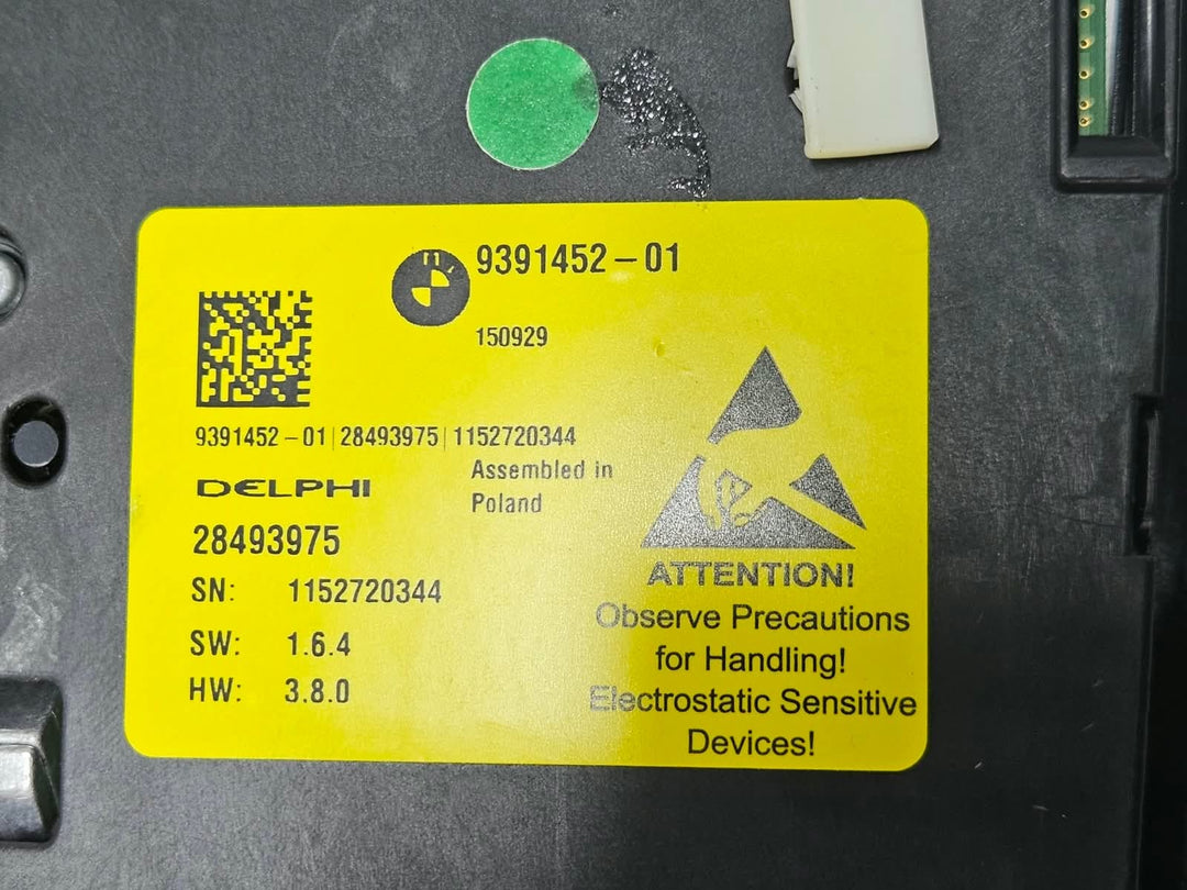 9391452-2015-2018 BMW 740i G11 G12 RHD Roof Reading Light OEM