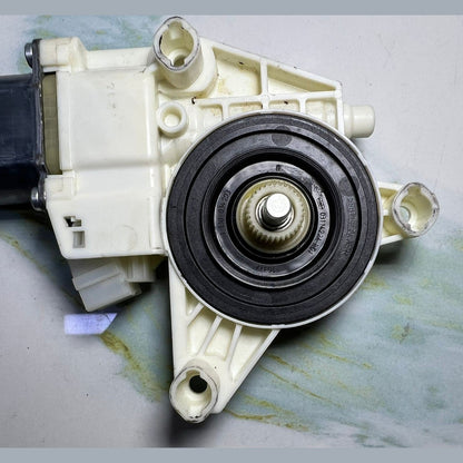 10-14 Mercedes-Benz W212 E-Class Window Motor Front Right Side A212 9066702 OEM