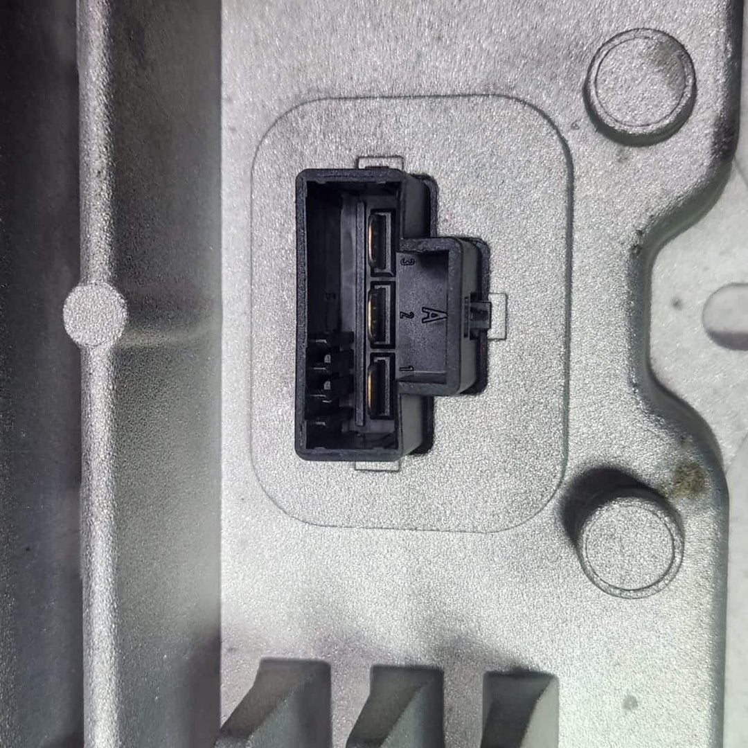 2018-2023 BMW X3 5,7 Series 740 750 760 G12 G30 G31 Power Control Unit 9864884 
