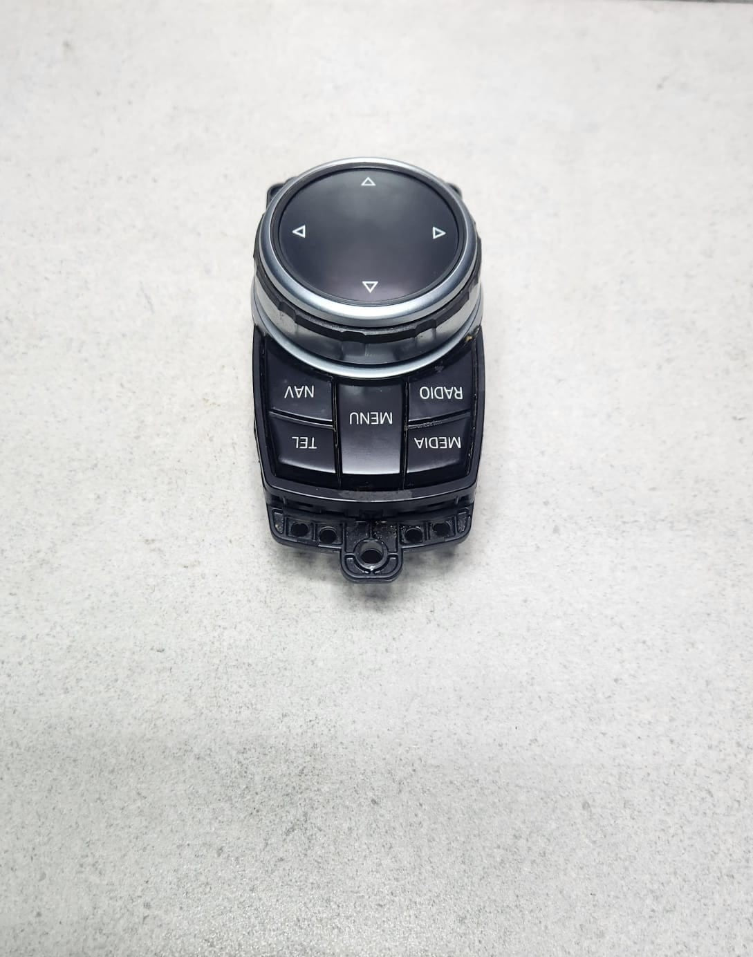 2014-2015 BMW 328i Idrive Controller 9332285 F10 F15 F20 F21 F30 F31 F80 M5 