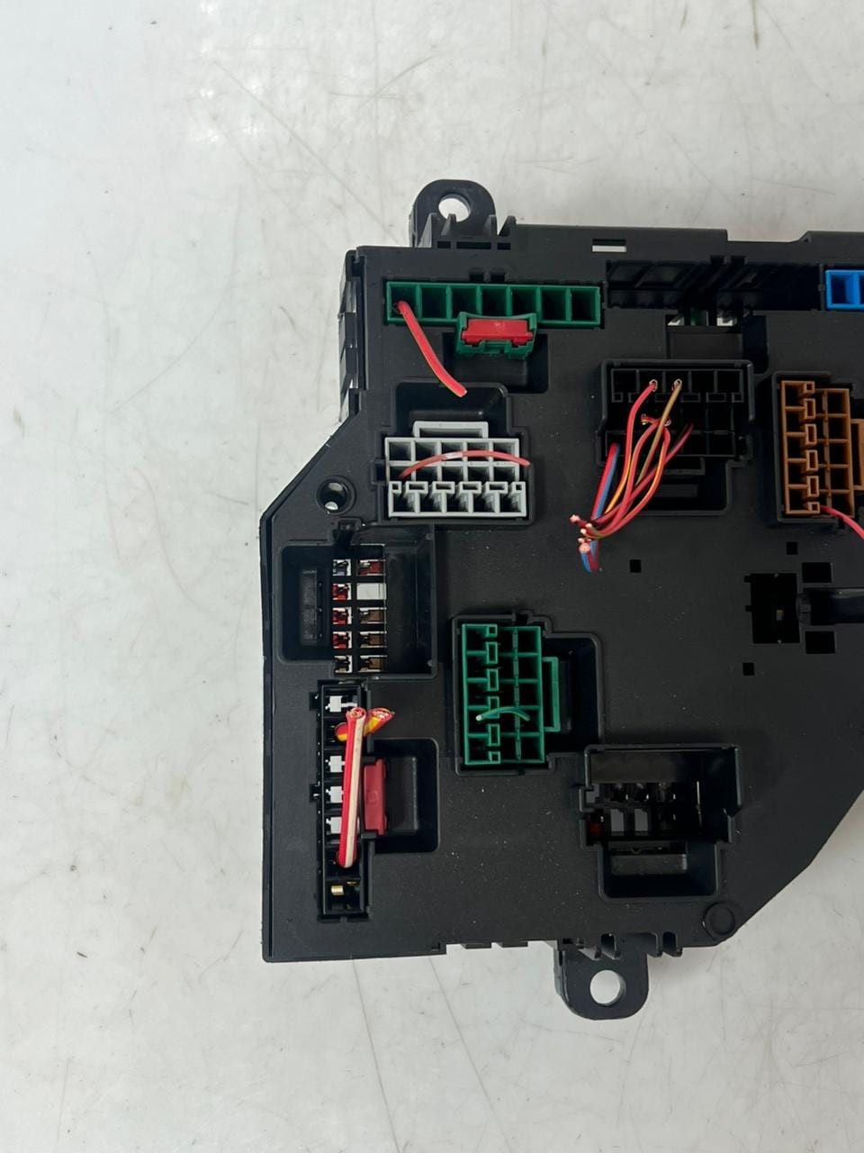 2010-16 BMW F10 F11 F18 F13 F01 F02 F03 528i Rear Junction Fuse Box 9264923 OEM