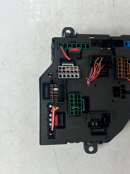 2010-16 BMW F10 F11 F18 F13 F01 F02 F03 528i Rear Junction Fuse Box 9264923 OEM