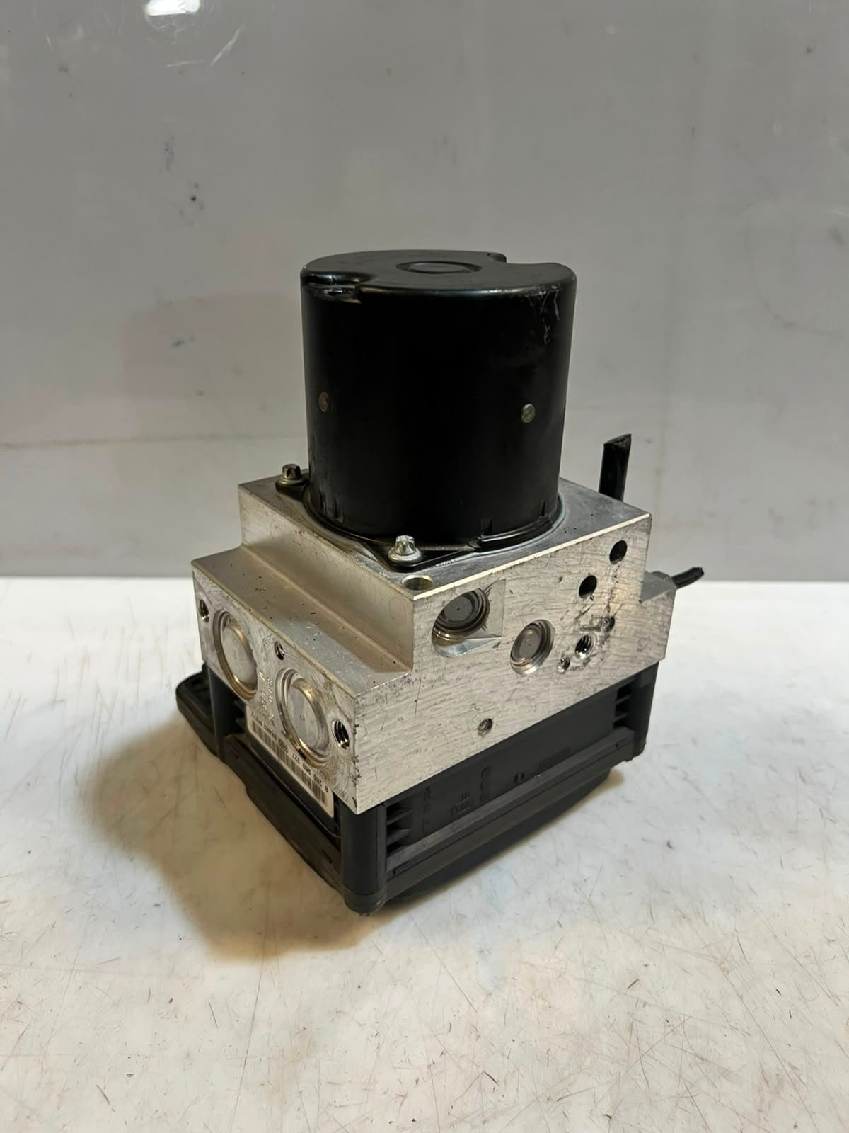 2008-2010 BMW E6X 535i 5 Series E60 520d Abs Pump Control Module 6783360 OEM
