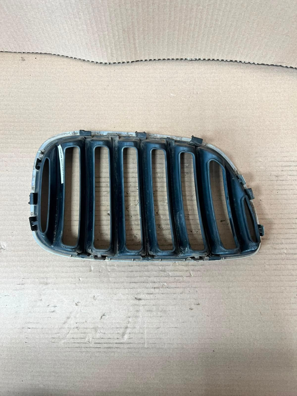 2004-2006 BMW X5 E53 BONNET Front Grille Kidney Left 7124815 OEM