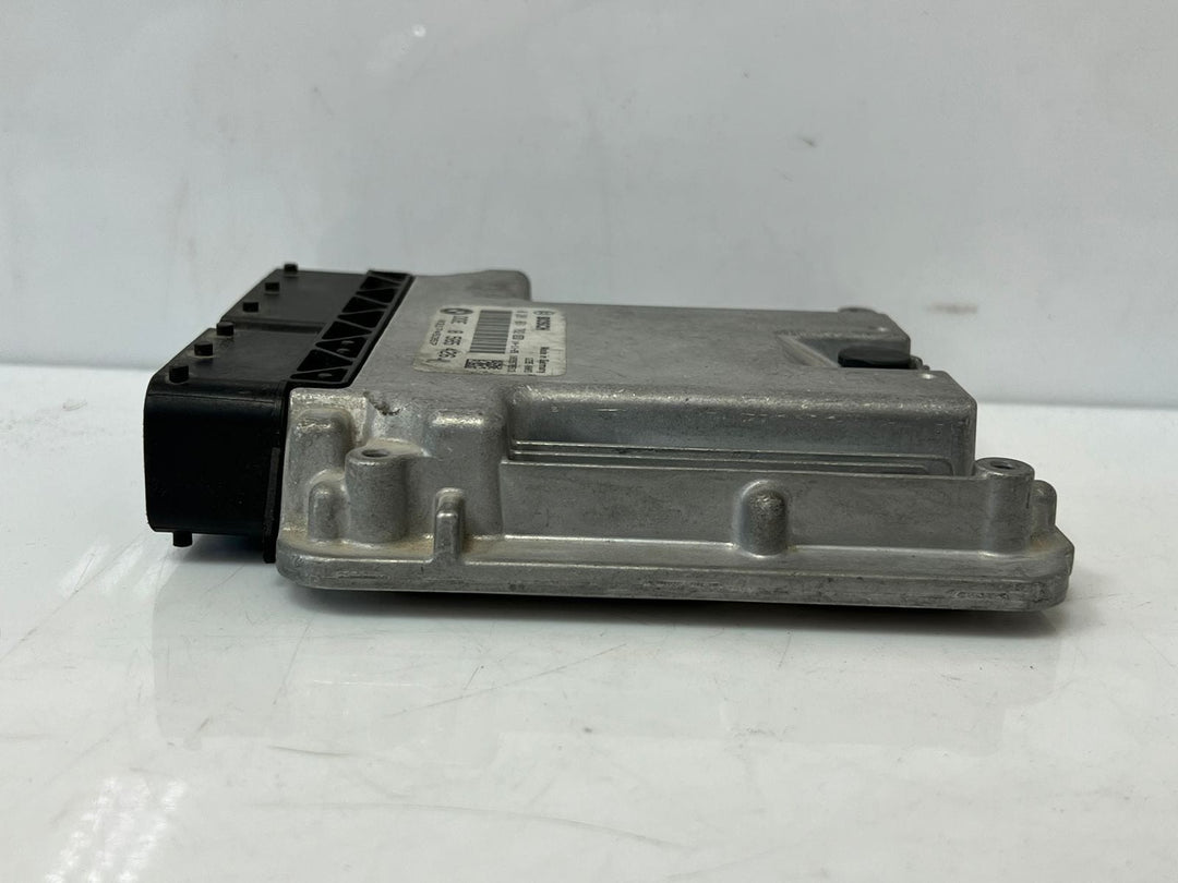 BMW 5 Series F11 Touring BOSCH 0281031782 Engine Control Unit DDE 8585426 OEM