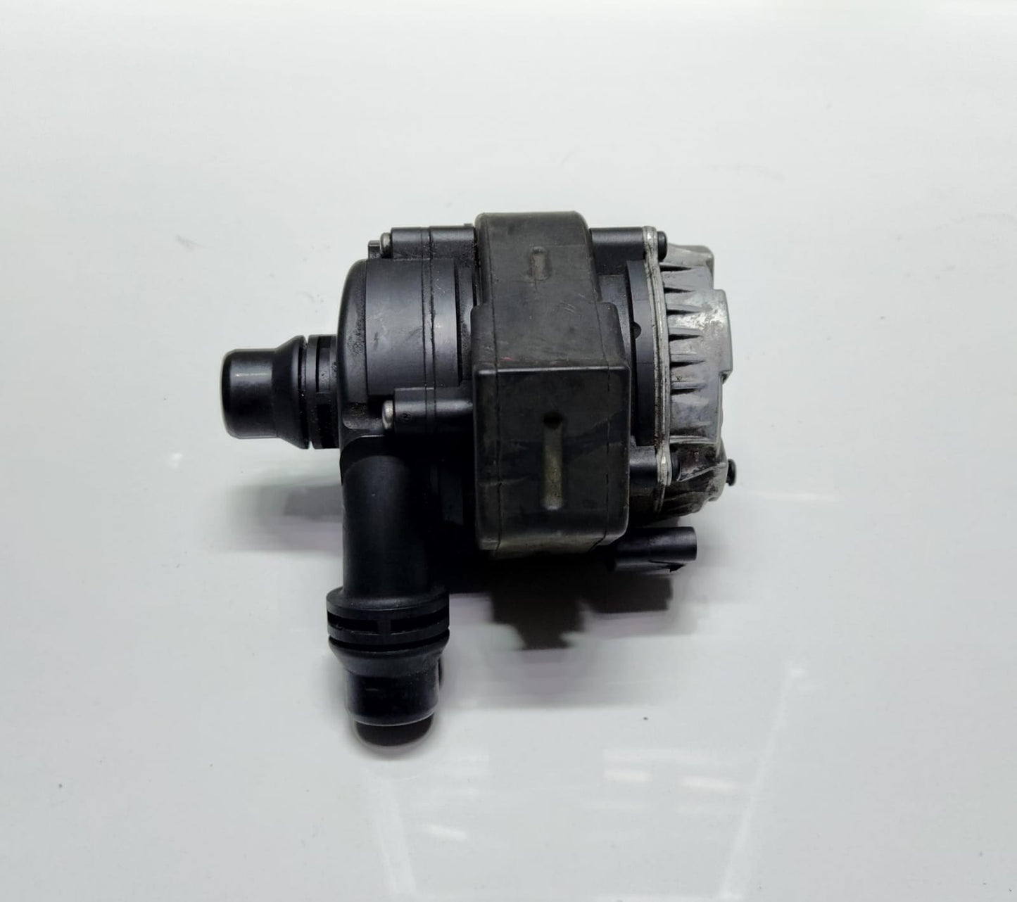 2014-2020 BMW i8 Auxiliary Water Pump 8600287