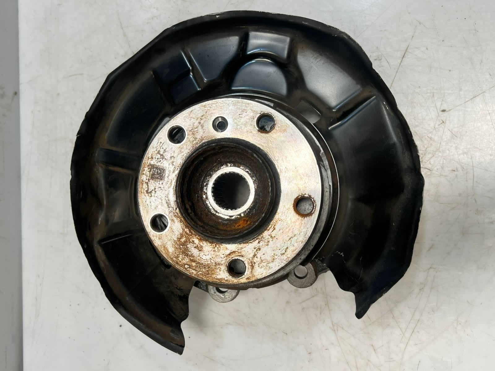 BMW 1' 2' 3' F20 F21 F22 F23 F30 F31 Rear Wheel Hub Rear 6867261 OEM