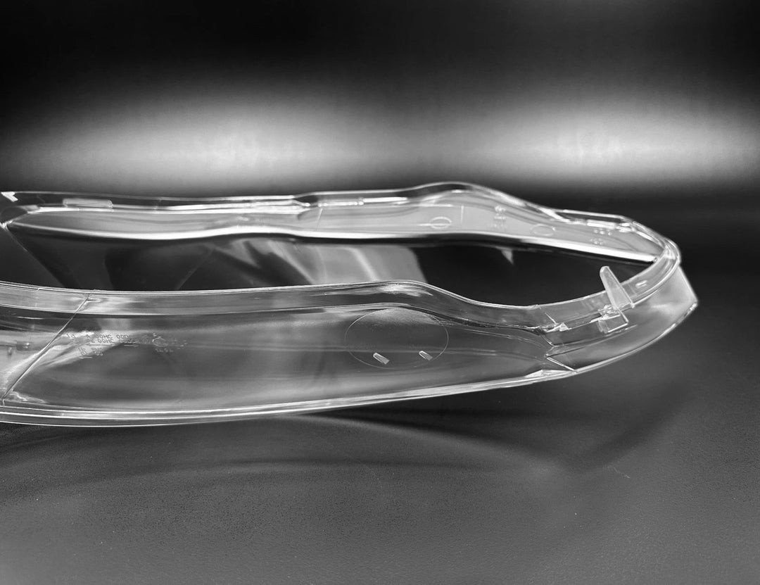 Passenger Side PC Headlight Lens Cover For 04-10 BMW E60/E61 5-Series Sedan M5 RIGHT