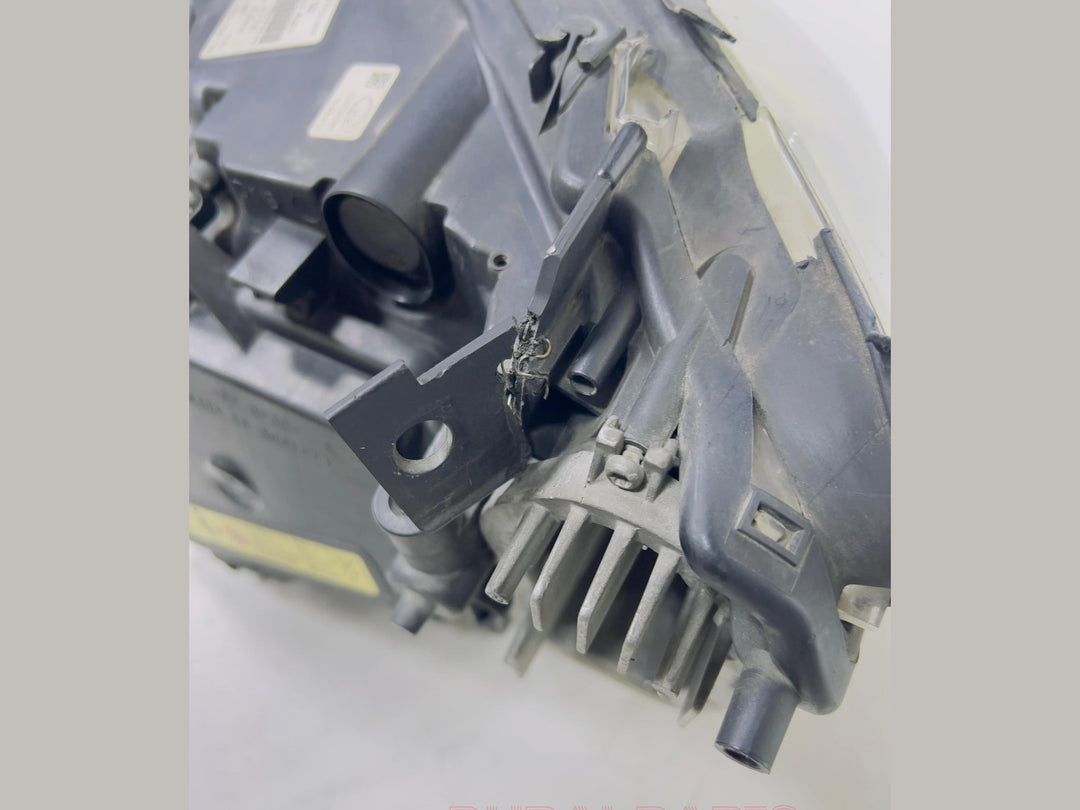 BMW F01 F02 750li 740li 760li Headlamp Headlight Adaptive AHL Xenon Light Front Right O/S 7182152