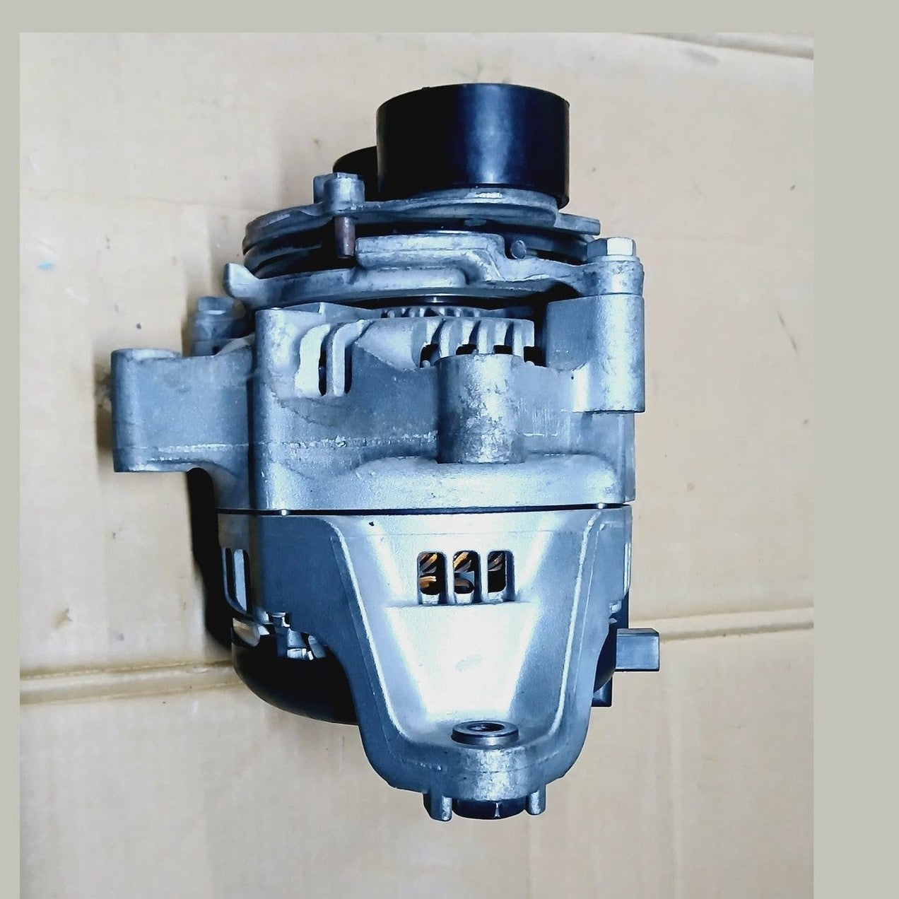 BMW 1,2,3,4 SERIES F20 F22 F30 F32 ALTERNATOR 8645325