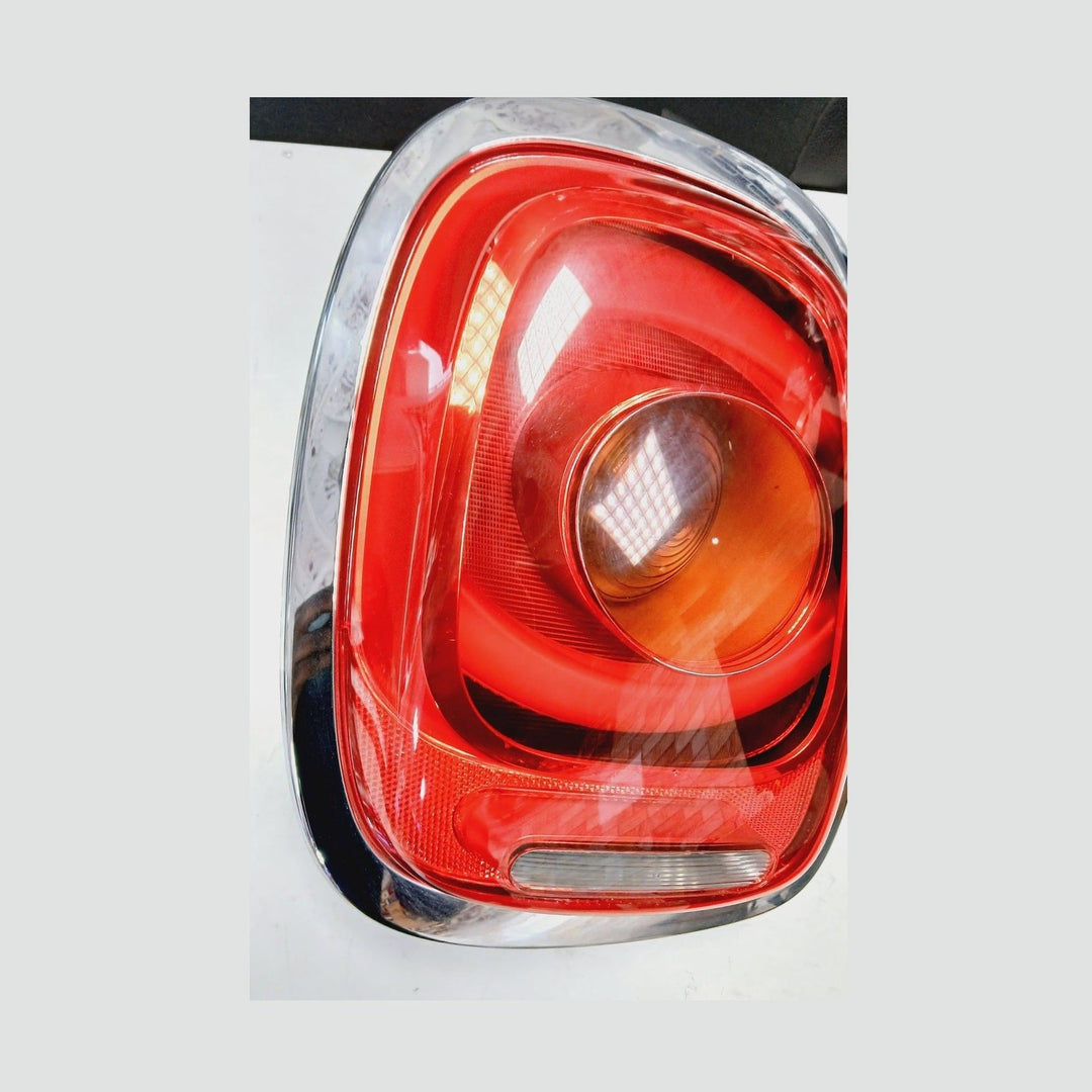 MINI COOPER 2014-2018 F55 F56 F57 LED-Rücklicht links 7297413