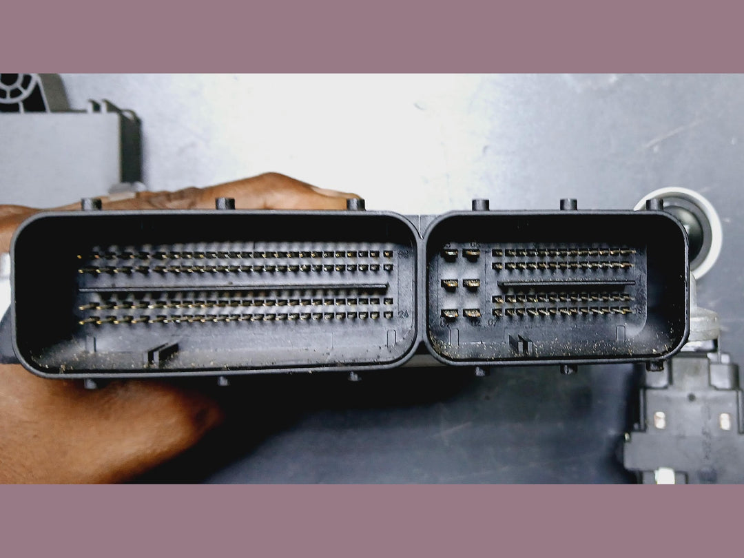 BMW 320D E90 N47N ENGINE CONTROL UNIT ECU KIT DDE 8518269