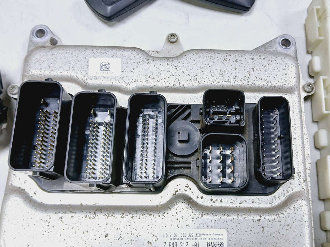 BMW 320i F30 N20 ENGINE CONTROL UNIT ECU KIT DME 7633412