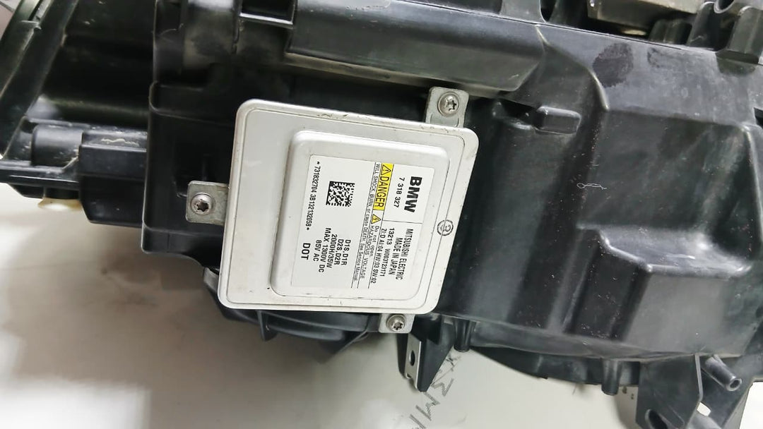 GENUINE OEM Hella BMW 1 'S F20 F21 Xenon Headlight Right Side 2011-15 7229688