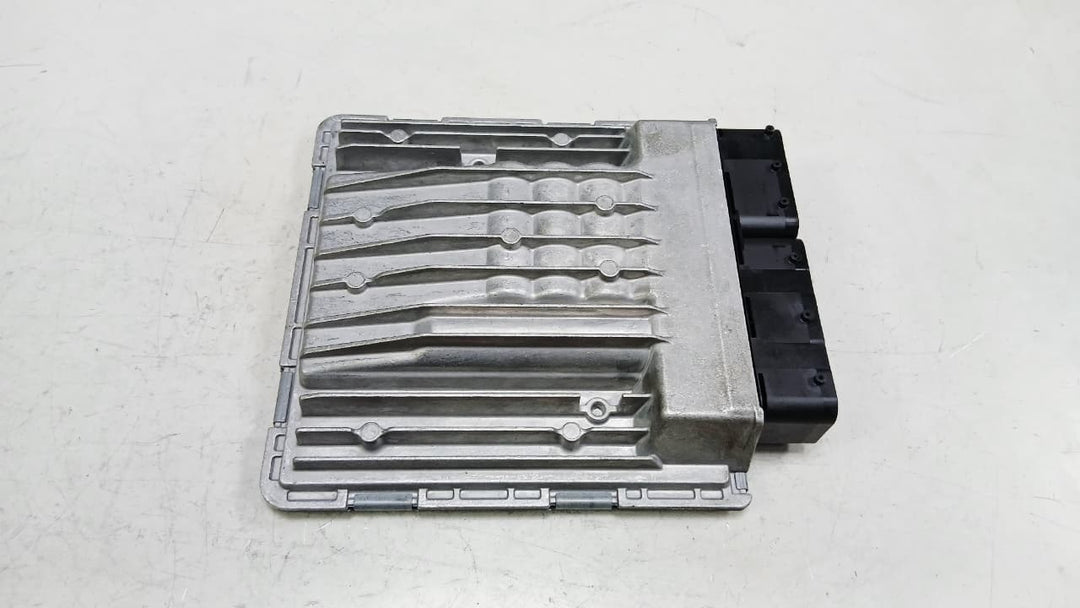 وحدة التحكم الإلكترونية لمحرك BMW Z4 2.5i E85 N52 (DME MSV70 7571510) 