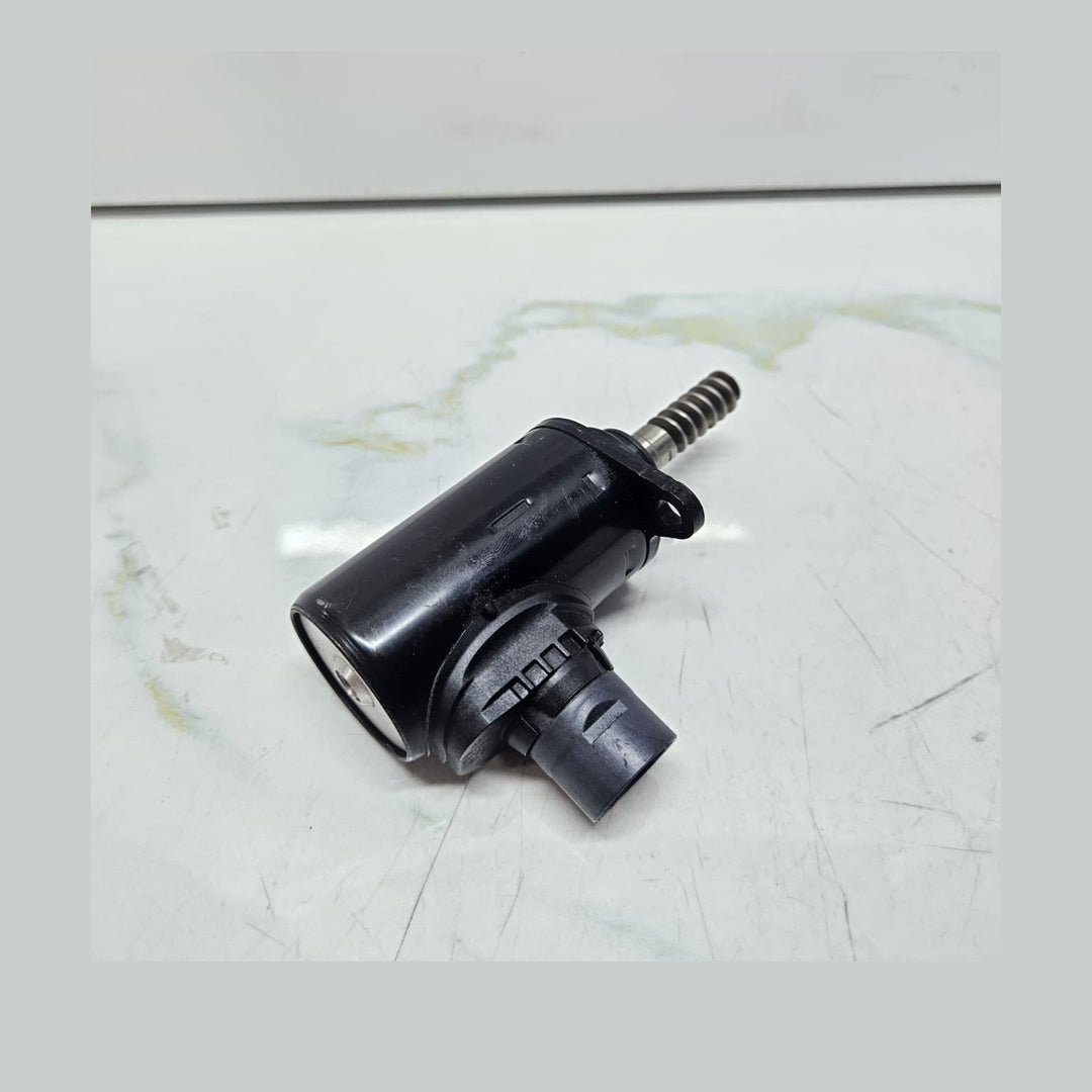 2017-2019 BMW 430i F22, F23, F40, F45, F52 Eccentric Shaft Actuator 8652738 USED