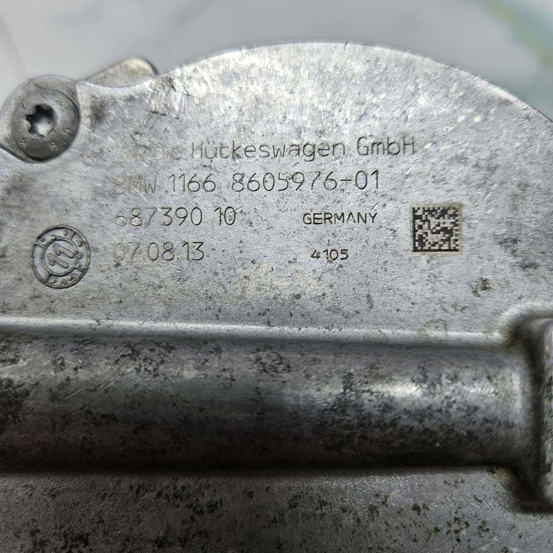 2011-2017 BMW F01, F06, F07, F10,550i GT xDrive Vacuum Pump 8605976 5 6 7 SERIES