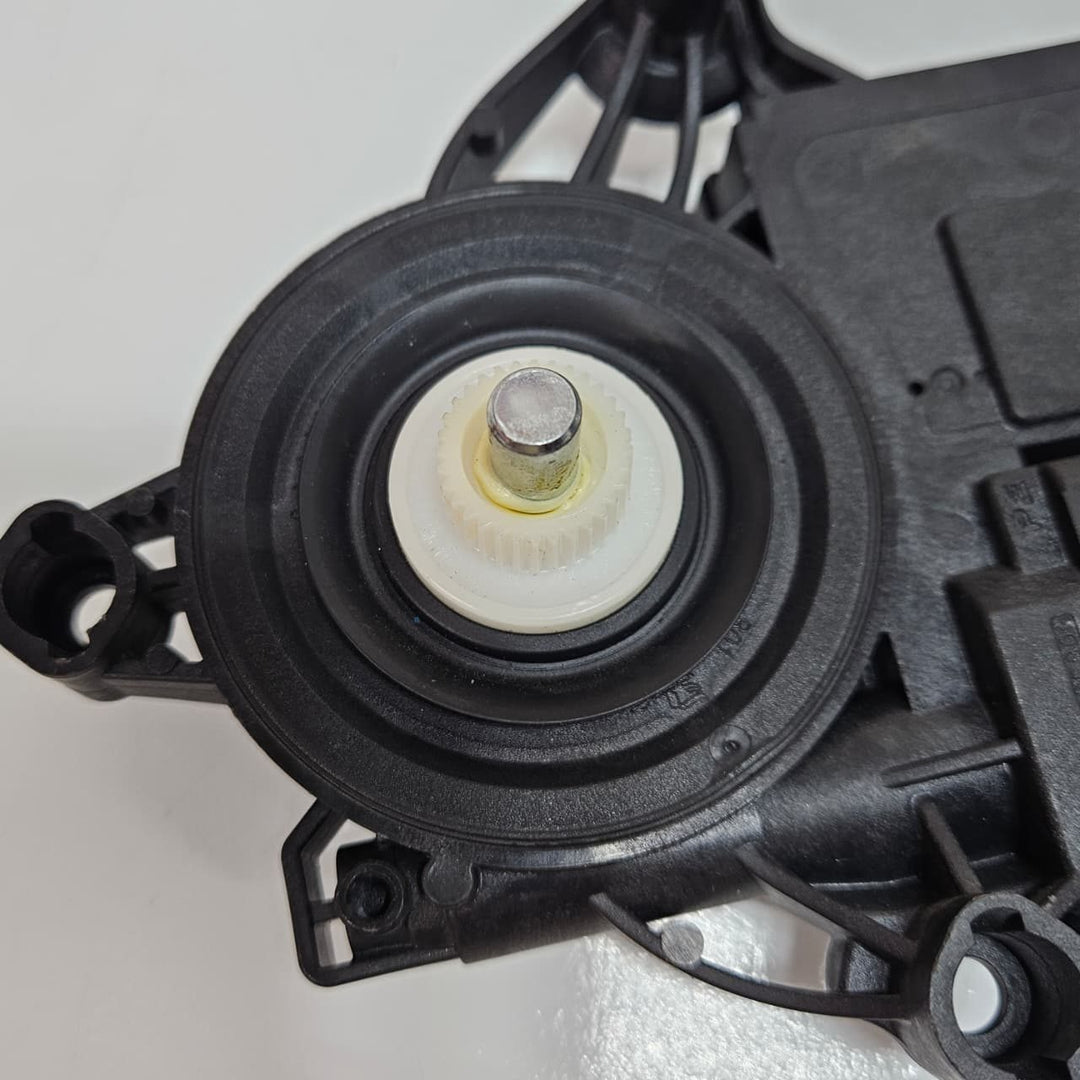 2019-2024 BMW G20 330i M340i Rear Left Window Lifter Motor 8495871 USED