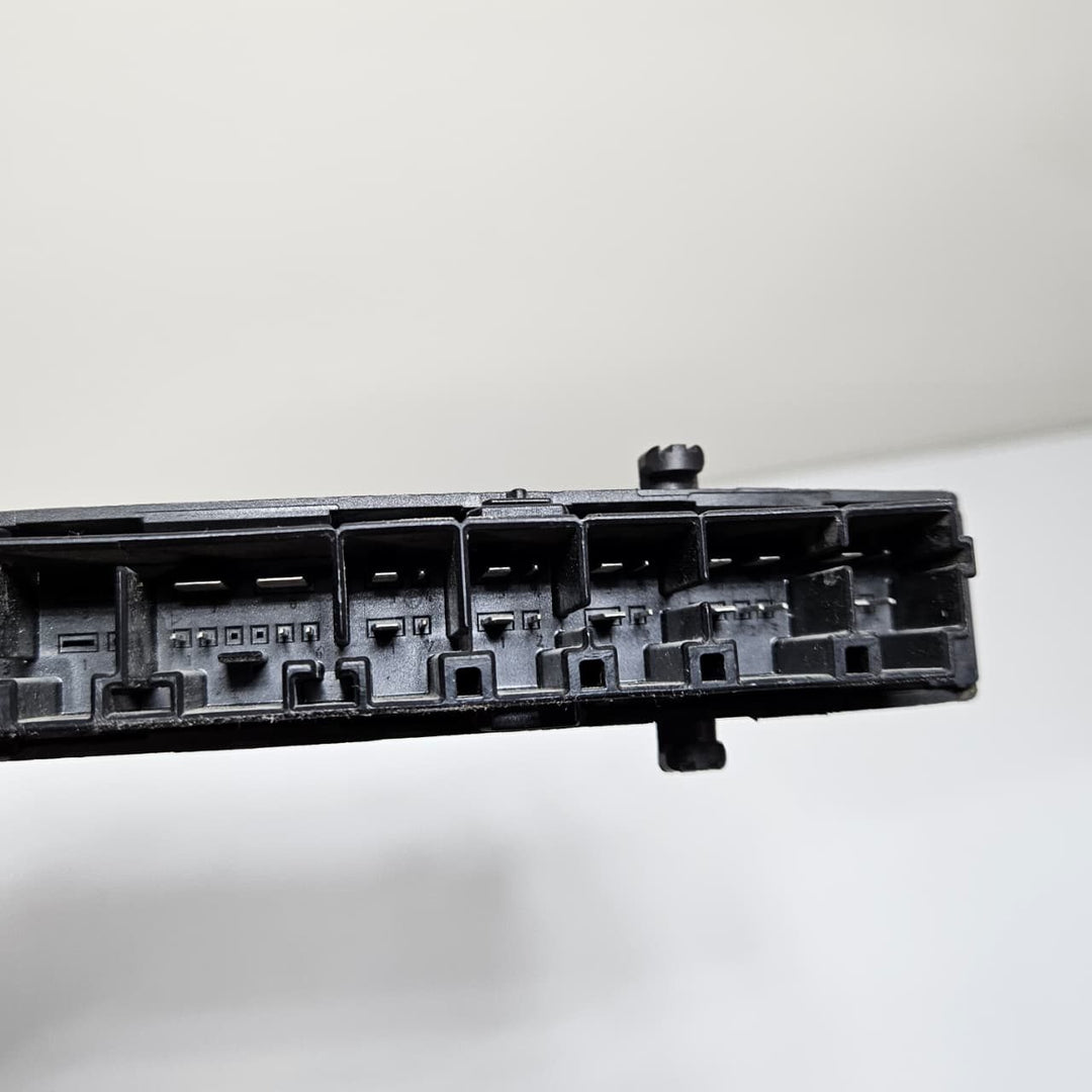 2010 BMW E82 E92 E93 128i Front Seat Control Module 9196935