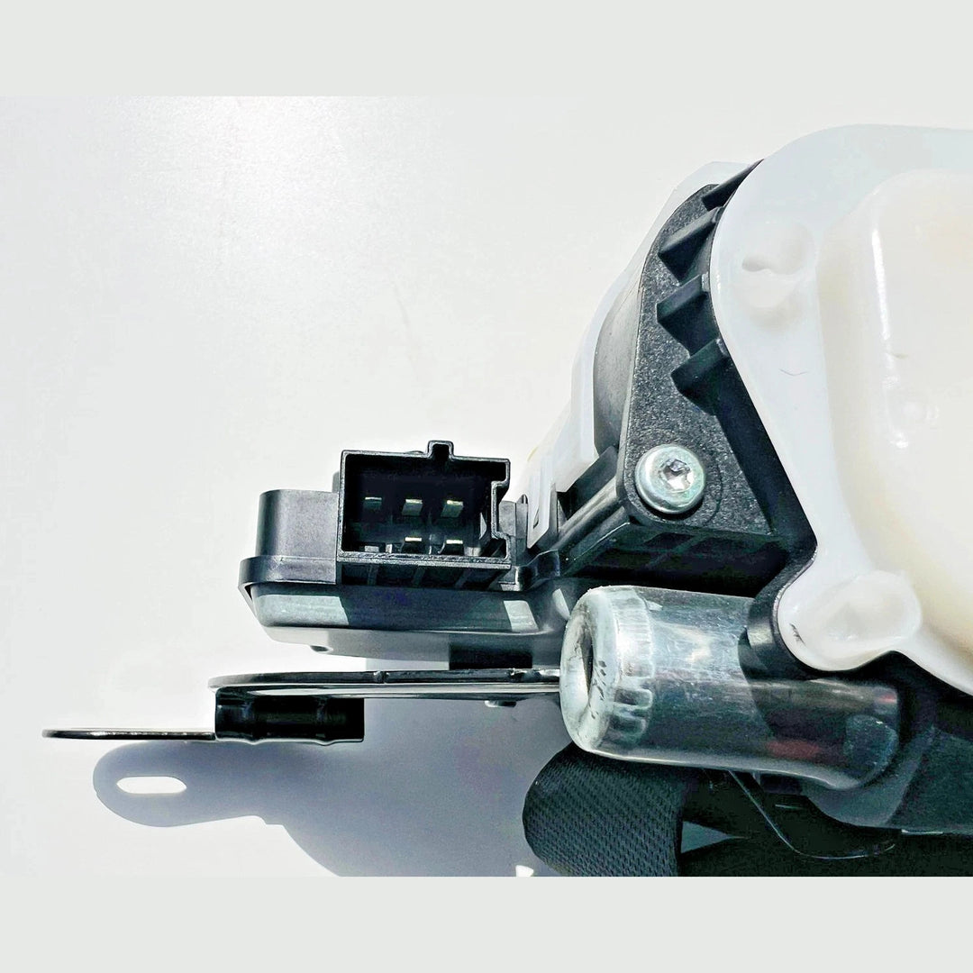 BMW Seat Belt G30/ G31/G32/F90/G38 Left side New 7430115