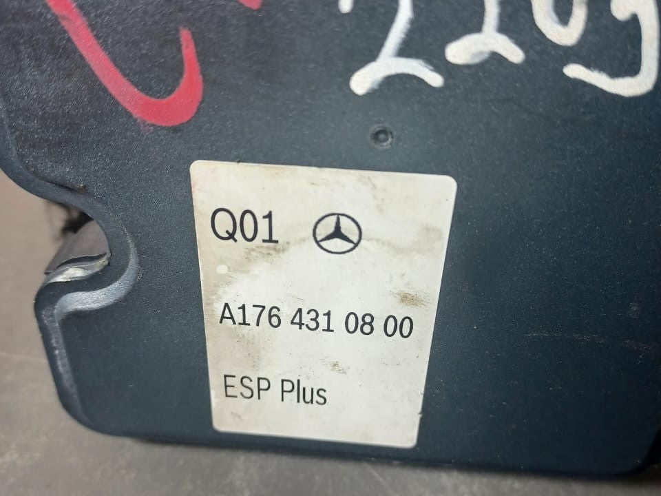 2012-2015 Mercedes Benz W176 CLA ABS Unit Brake Pump A176 4310800 OEM