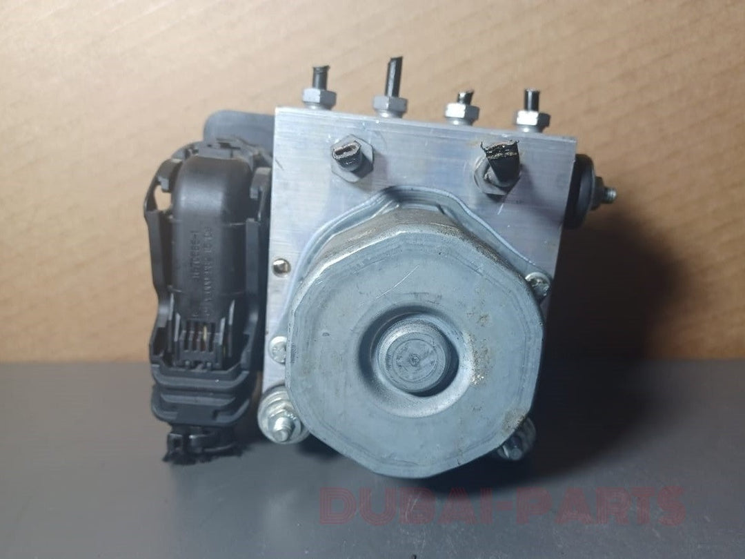 2012-2015 Mercedes Benz W176 CLA ABS Unit Brake Pump A176 4310800 OEM