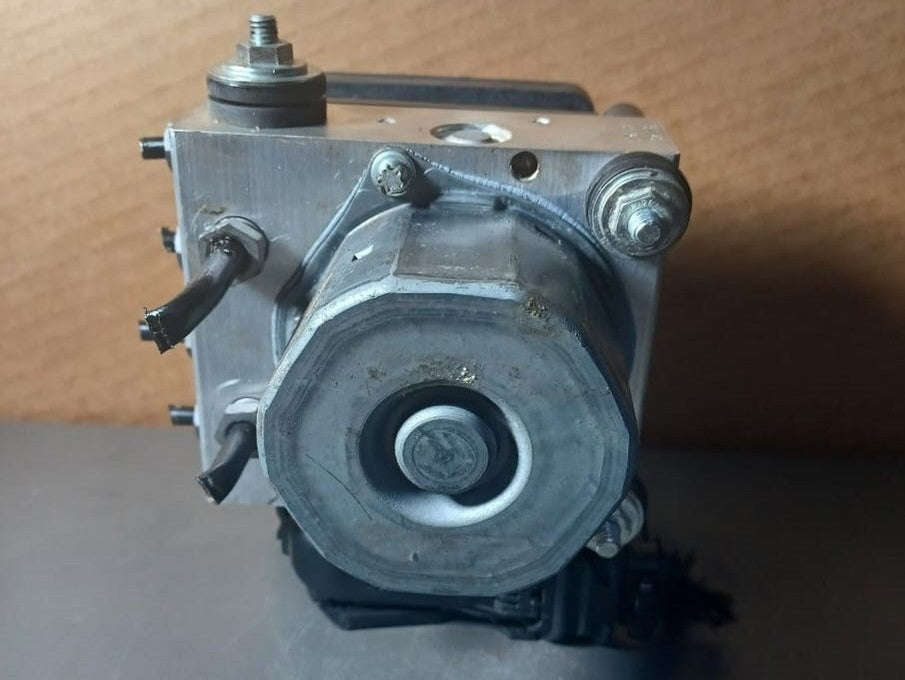 2012-2015 Mercedes Benz W176 CLA ABS Unit Brake Pump A176 4310800 OEM