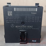 07-13 Mercedes W221 S550 S63 Central Gateway Control Module A221 5408362 OEM