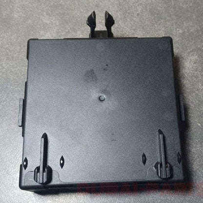 08-15 Mercedes W204 C-Class Front Left Door Control Module A204 8707326 OEM