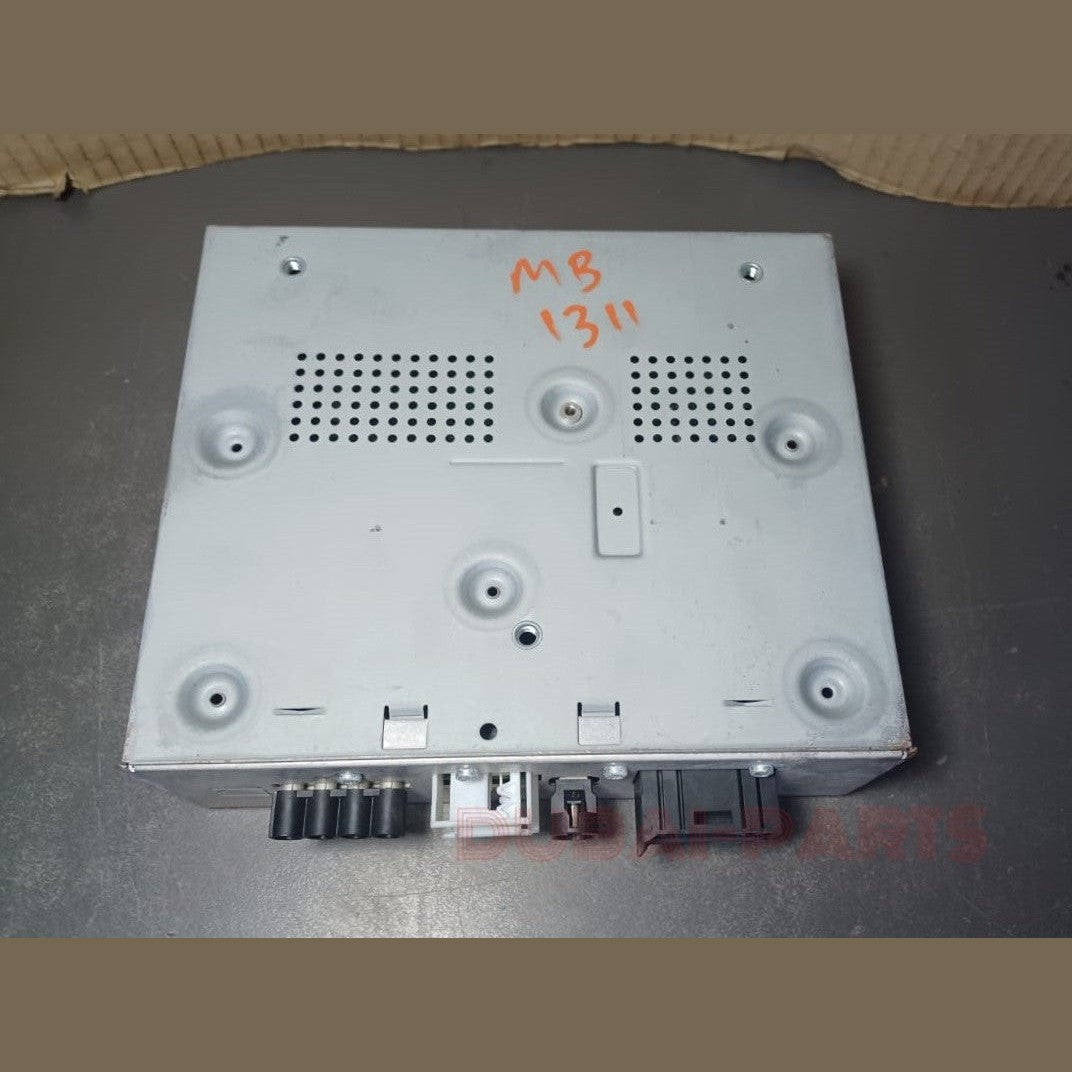 جهاز تحكم رقمي أصلي متعدد الوسائط للراديو والتلفزيون من مرسيدس W212، رقم القطعة A212 9000017، أصلي من الشركة المصنعة.