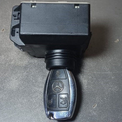 10-15 MERCEDES-Benz W212 E-CLASS IGNITION SWITCH MODULE W/Key A212 9055200 OEM