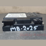 Mercedes-Benz W221 W176 W205 W204 W212 W166 Kraftstoffpumpen-Steuergerät A000 9006007 OEM