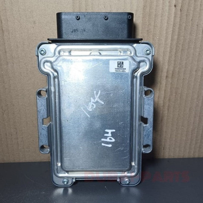 وحدة التحكم في معالجة غازات عادم الديزل لسيارات مرسيدس بنز W164 GL320 ML350، رقم القطعة A642 9009000، أصلية.