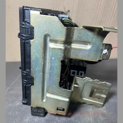 2001-2009 Mercedes-Benz W203 C320 C230 CLK500 Rear Trunk SAM Fuse Relay Box Assy A203 5453401 OEM