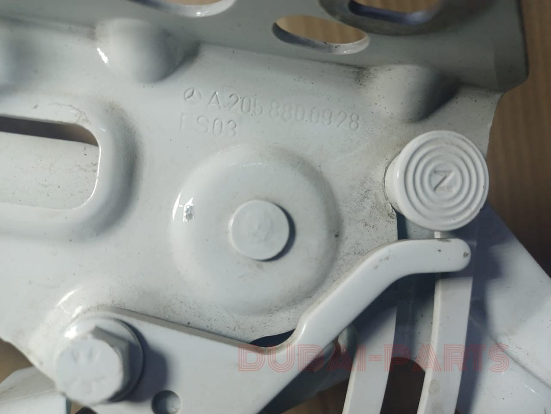 2015-2020 MERCEDES-BENZ C-CLASS W205 DRIVER/PASSENGER LEFT/RIGHT HOOD HINGE BRACKET WHITE SET