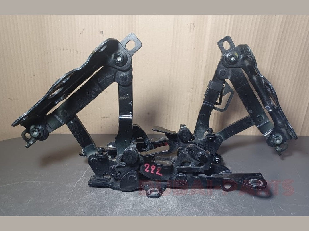 2014-2020 MERCEDES-BENZ S-CLASS FRONT RIGHT & LEFT HOOD HINGE BRACKET SET